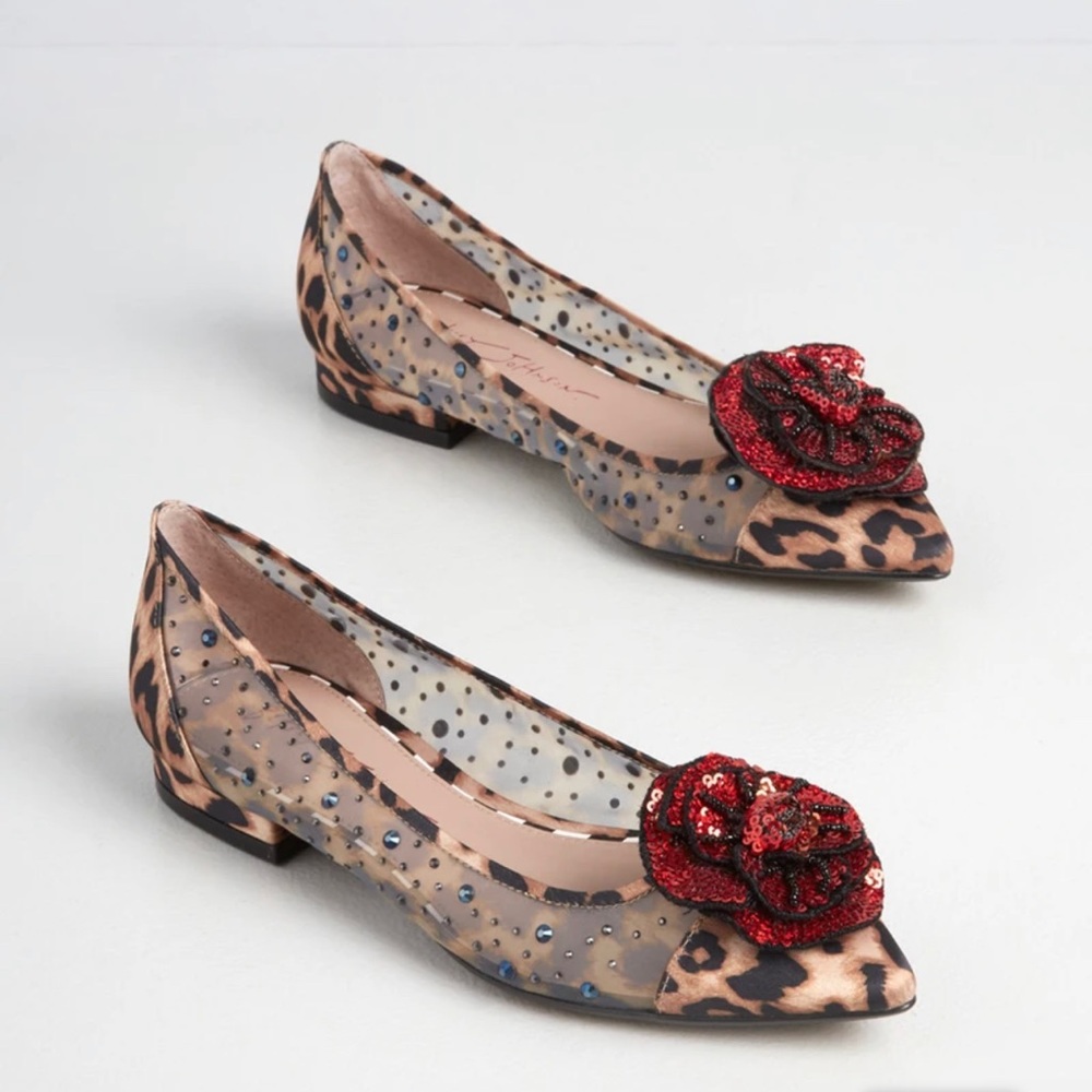 Worn once - Betsey Johnson Rory Ballet Flat Sz 6.5 EUC Sold out everywhere